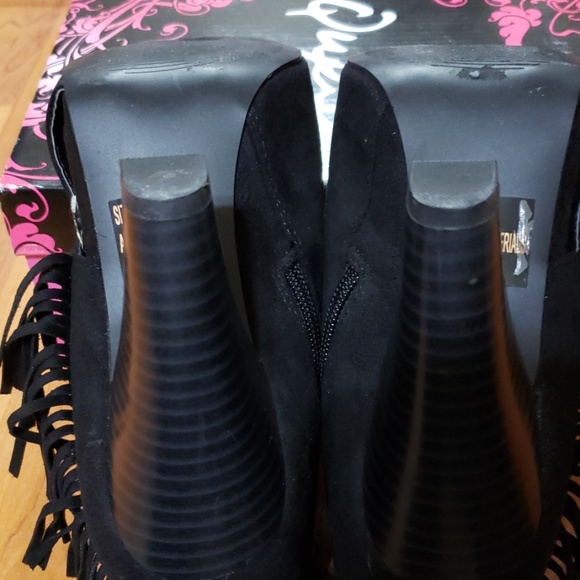 Qupid Bailey Bootie - Picture 5 of 8